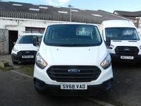 Used Ford Transit Custom 105 HP (77 kW) 2018 White Van