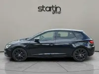 Begagnad Seat Leon Black Edition 128 HK (94 kW) 2019 Svart Halvkombi