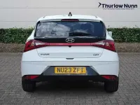 Used Hyundai i20 Premium 101 HP (74 kW) 2023 White Hatchback
