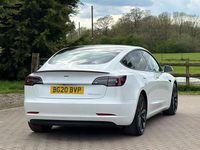 Używany Tesla Model 3 Performance 461 kW (627 KM) 2020 Biały Sedan/Limuzyna