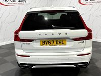 Used Volvo XC60 R-Design 190 HP (139 kW) 2017 White SUV