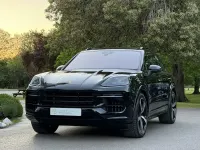 Begagnad Porsche Cayenne 2024 Svart SUV
