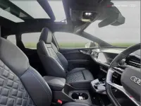 Usado Audi Q4 e-tron Advanced 219 kW (299 HP) 2021 Preto SUV