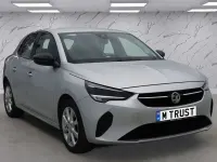 Begagnad Vauxhall Corsa Design Edition 100 HK (73 kW) 2023 Grå Halvkombi