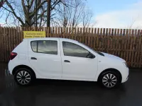 Used Dacia Sandero Essentiel 90 HP (66 kW) 2019 White Hatchback