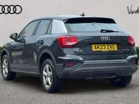 Gebraucht Audi Q2 108 PS (79 kW) 2023 Grau SUV