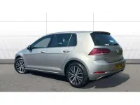 Used VW Golf VII SE 125 HP (91 kW) 2017 Silver Hatchback