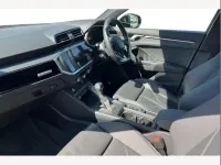 Used Audi Q3 Advanced 190 HP (139 kW) 2024 Glacier white SUV