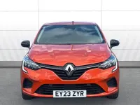 Used Renault Clio Evolution 90 HP (66 kW) 2023 Orange Hatchback