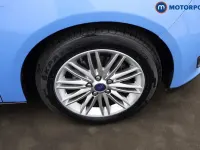 Used Ford Focus Zetec 125 HP (91 kW) 2017 Blue Hatchback