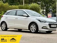 Used Hyundai i20 SE 84 HP (61 kW) 2017 White Hatchback