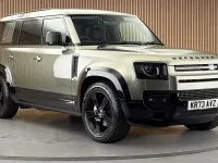 Used Land Rover Defender HSE Dynamic 300 HP (220 kW) 2023 Pangea green SUV