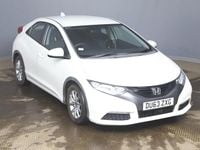 Used Honda Civic SE 100 HP (73 kW) 2013 White Hatchback