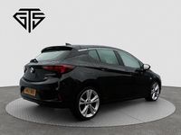 Second-hand Vauxhall Astra SRi 2017 Negru Hatchback