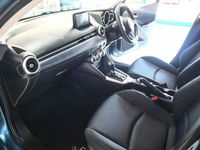 Begagnad Mazda 2 Inclusive 2021 Blå Halvkombi