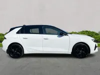 Used Vauxhall Astra S 130 HP (95 kW) 2024 White Hatchback