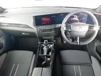 Begagnad Vauxhall Astra 130 HK (95 kW) 2025 Svart Halvkombi