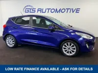 Usado Ford Fiesta Titanium 100 HP (73 kW) 2017 Azul Citadino