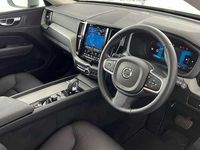 Used Volvo XC60 Core 247 HP (181 kW) 2025 SUV