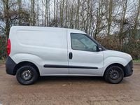 Used Vauxhall Combo 90 HP (66 kW) 2016 Silver MPV