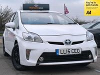 Used Toyota Prius T3 2015 White Hatchback