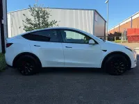 Używany Tesla Model Y Performance 392 kW (534 KM) 2024 SUV