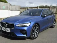 Used Volvo V60 R-Design 150 HP (110 kW) 2019 Blue Estate