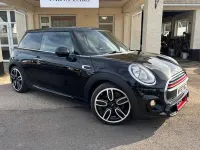 Used Mini ONE Hatch 102 HP (75 kW) 2017 Black Hatchback