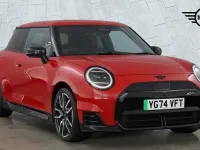 Used Mini Cooper SE Hatch 158 kW (215 HP) 2024 Red Hatchback