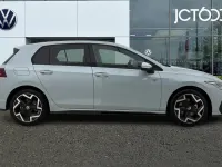Used VW Golf VIII R-line 150 HP (110 kW) 2025 Blue Hatchback