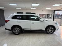Used Mitsubishi Outlander 147 HP (108 kW) 2017 White SUV