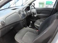 Used Dacia Logan MCV Lauréate 2015 Silver metallic Estate