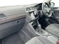 Used VW Tiguan Allspace Elegance 150 HP (110 kW) 2024 Platinum grey SUV