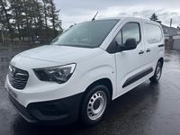 Used Vauxhall Combo 100 HP (73 kW) 2021 White MPV