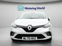 Used Renault Clio Iconic 101 HP (74 kW) 2020 Silver Hatchback
