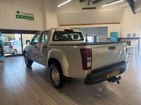 Used Isuzu D-Max 164 HP (120 kW) 2019 Silver Pickup