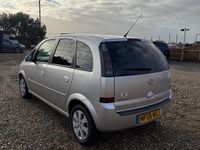 Used Vauxhall Meriva Design Edition 104 HP (76 kW) 2006 Silver MPV
