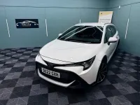 Used Toyota Corolla Edition 184 HP (135 kW) 2021 White Estate