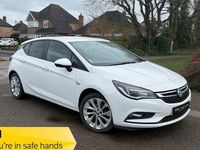 Used Vauxhall Astra Design Edition 105 HP (77 kW) 2018 White Hatchback