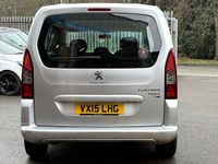 Begagnad Peugeot TePee S 2015 Silver Minibuss