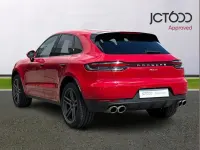 Used Porsche Macan 241 HP (177 kW) 2019 Red SUV