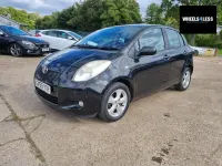 Usado Toyota Yaris 2006 Preto Citadino