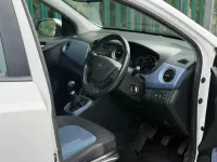 Used Hyundai i10 Premium 87 HP (63 kW) 2015 White Hatchback