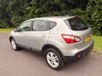 Used Nissan Qashqai Acenta 110 HP (80 kW) 2012 Silver SUV