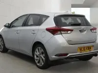 Used Toyota Auris Design 116 HP (85 kW) 2016 Silver Hatchback
