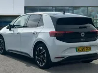 New VW ID.3 Pro 150 kW (204 HP) 2026 Glacier white metallic black Hatchback