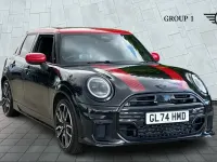 Usado Mini Cooper Hatch 154 CV (113 kW) 2024 Negro Utilitario