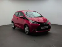 Used Toyota Aygo x-press 69 HP (50 kW) 2016 Red Hatchback