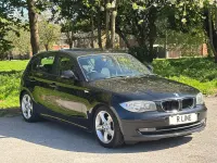 Usado BMW 118 Comfort Edition 143 CV (105 kW) 2011 Negro Utilitario