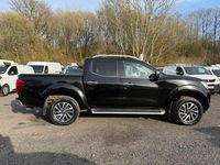 Used Nissan Navara Tekna 190 HP (139 kW) 2018 Black Pickup